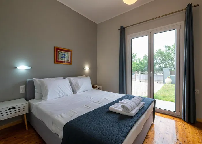 Laki's Place Appartement Chrani